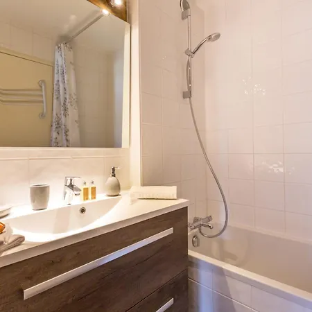 Apartment Skis Aux Pieds Avec Garage Et Animaux Acceptes A - Fr-1-694-245 *